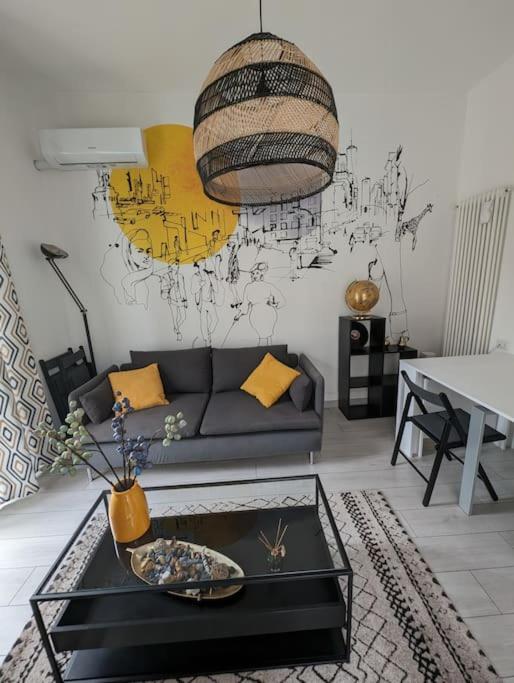 Bright Flat Just 10 Minutes From The City Centre コモ エクステリア 写真